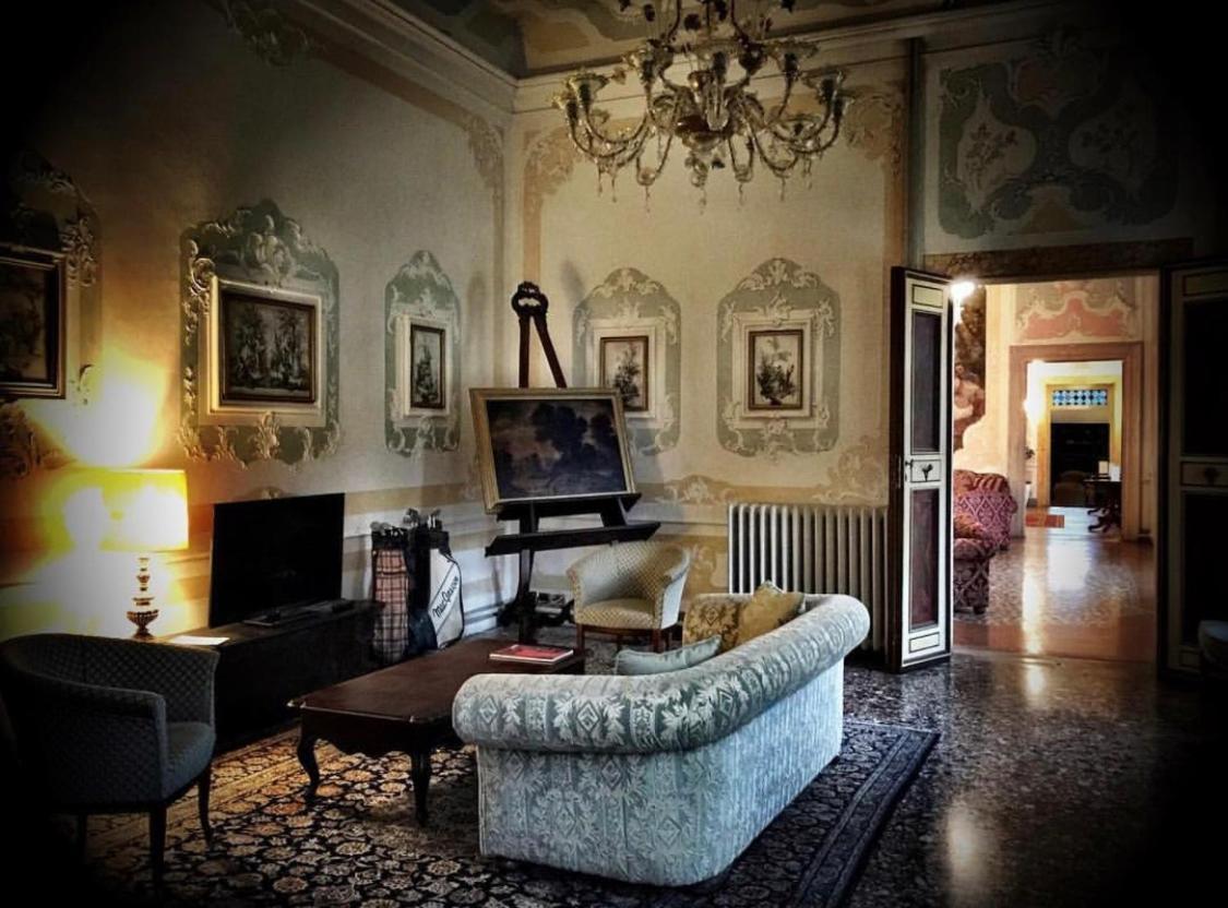 Hotel Villa Condulmer Mogliano Veneto Ngoại thất bức ảnh The interior of the villa